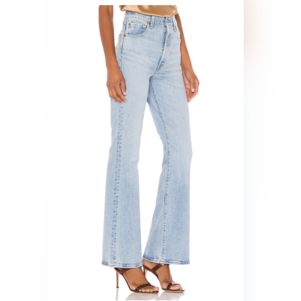 Levi's Ribcage Flare